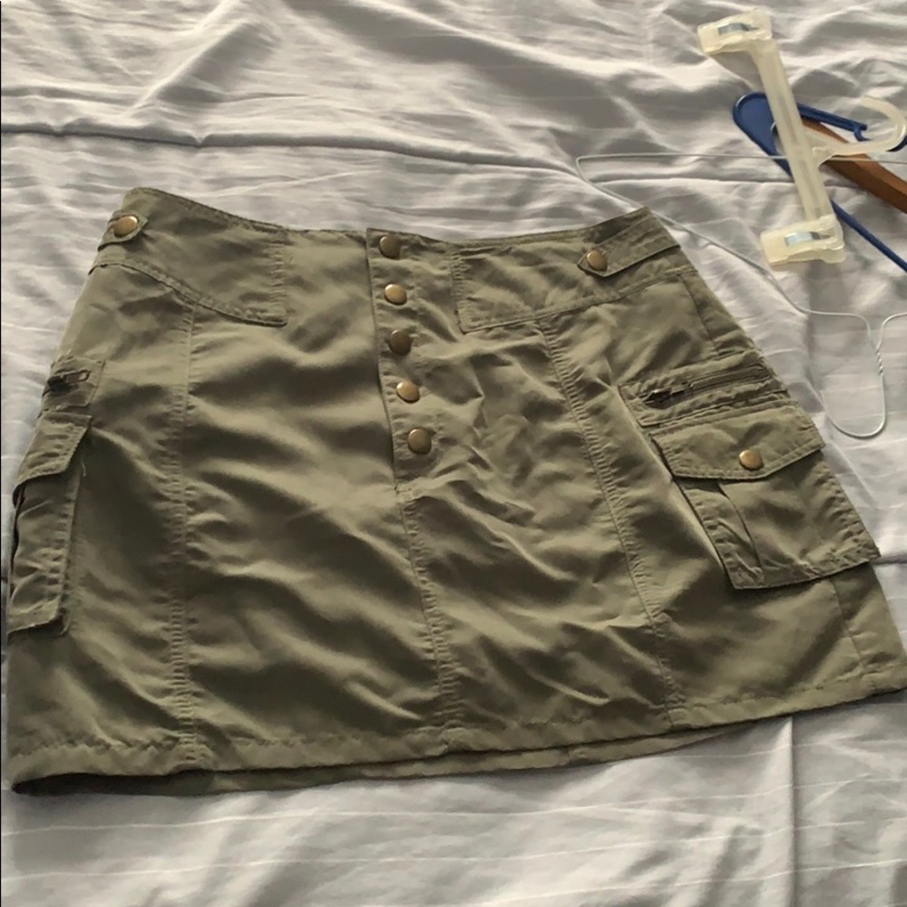 Green mini skirt H&M